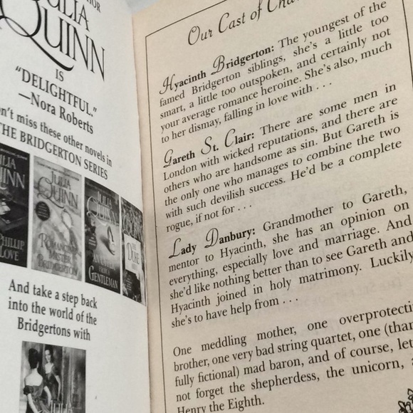 3/$5📚or 6/$10💕It’s in His Kiss By Julia Quinn - Picture 5 of 5